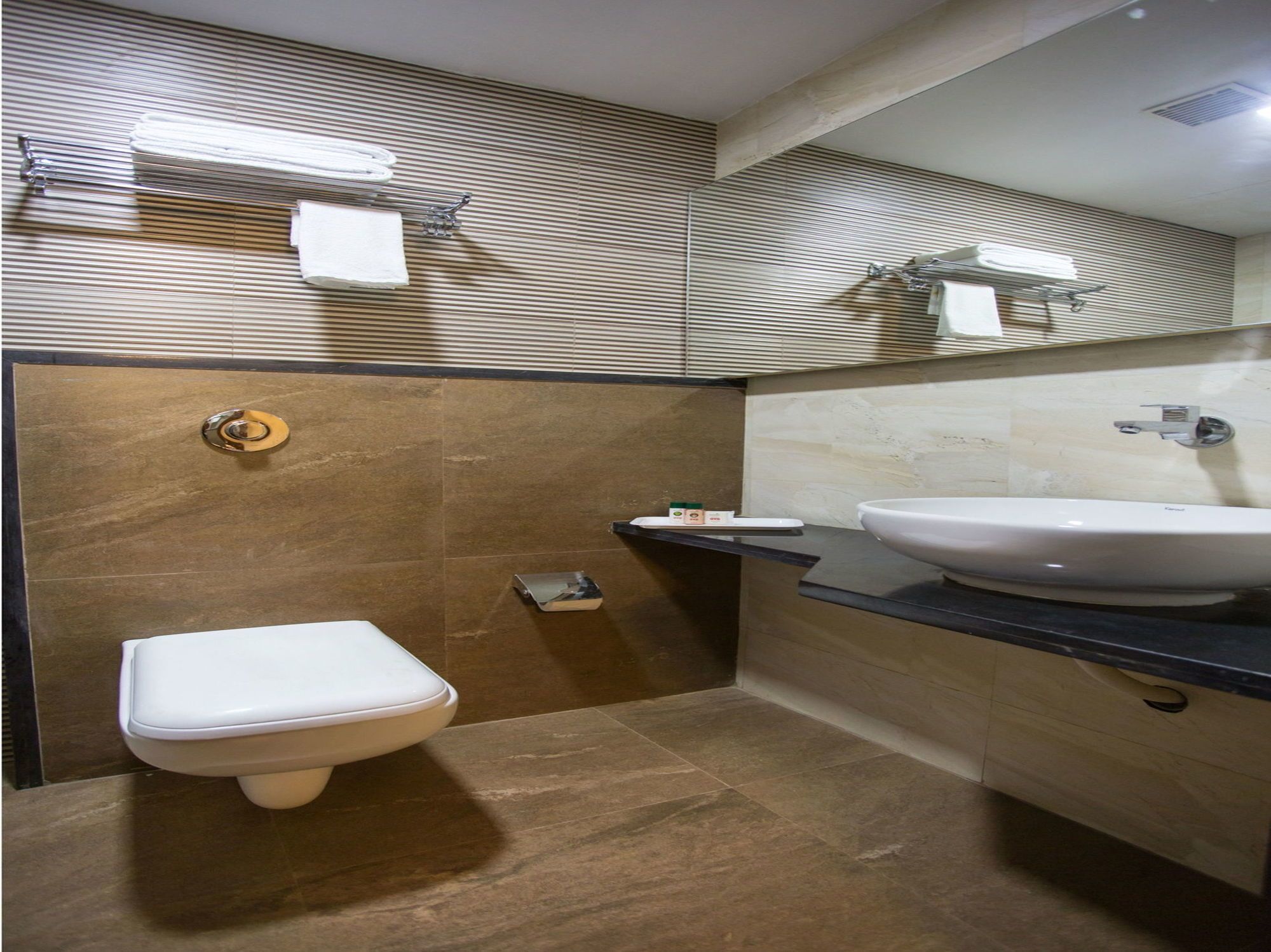 Hotel Oyo 7156 Hill View Residency Navi Mumbai Exterior foto