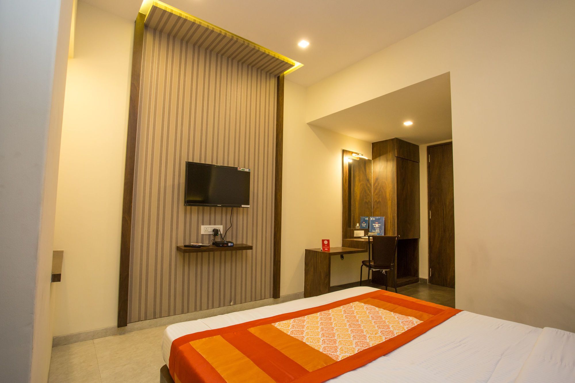 Hotel Oyo 7156 Hill View Residency Navi Mumbai Exterior foto